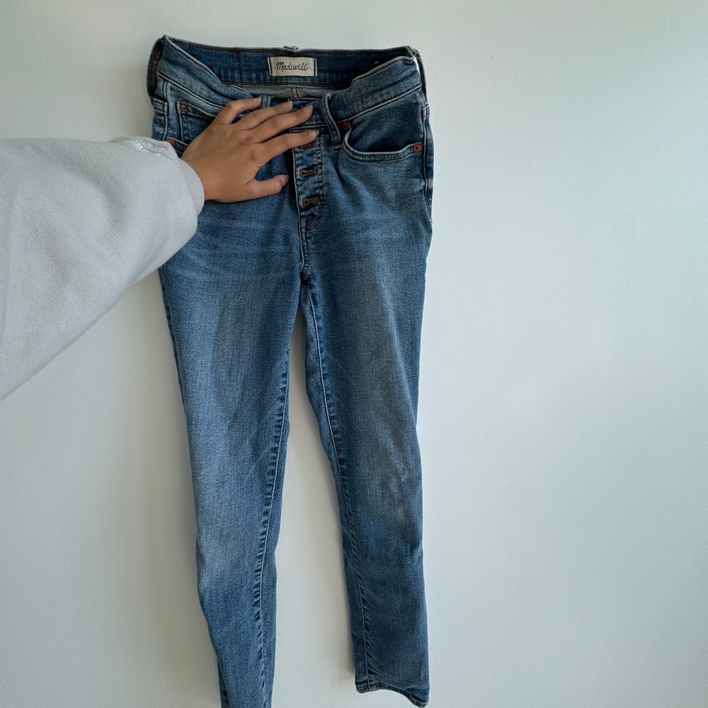 Madewell Light Blue 9” skinny jeans